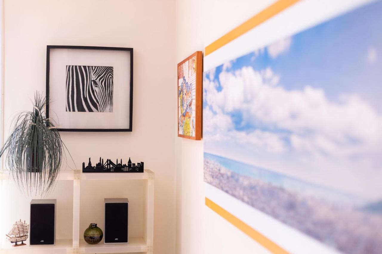 Aparteasy - Modernist Flat In Eixample Center * Barcelone